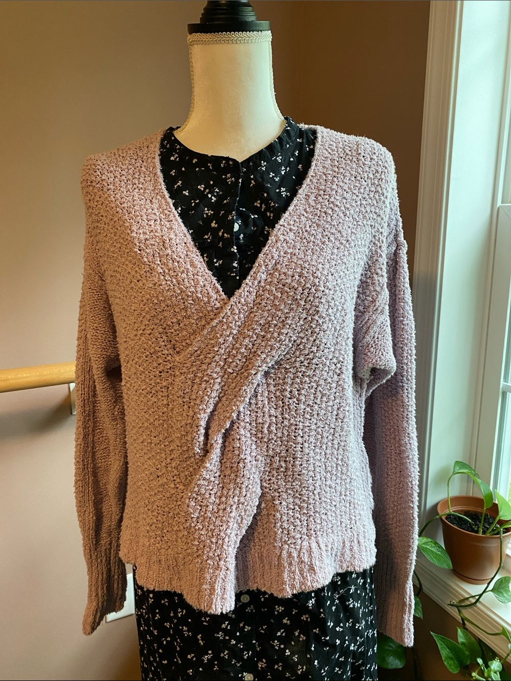 Free People pink mauve sweater XS/S